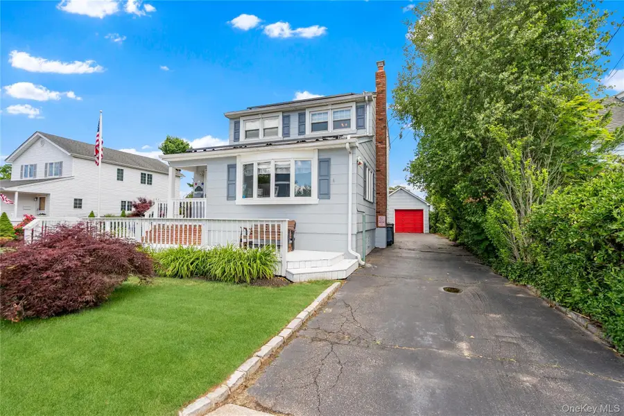 19 Westbridge Drive, Babylon, NY 11702 - #2