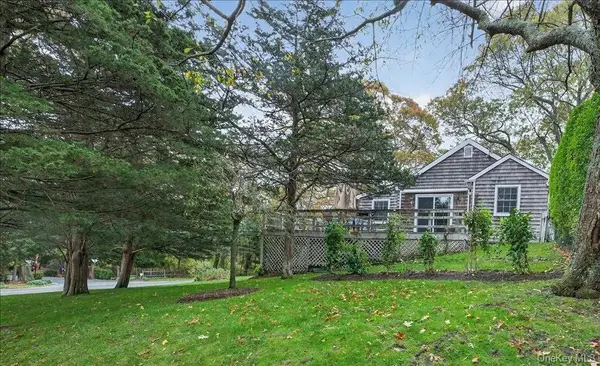 3748 Noyac Road, Sag Harbor, NY 11963