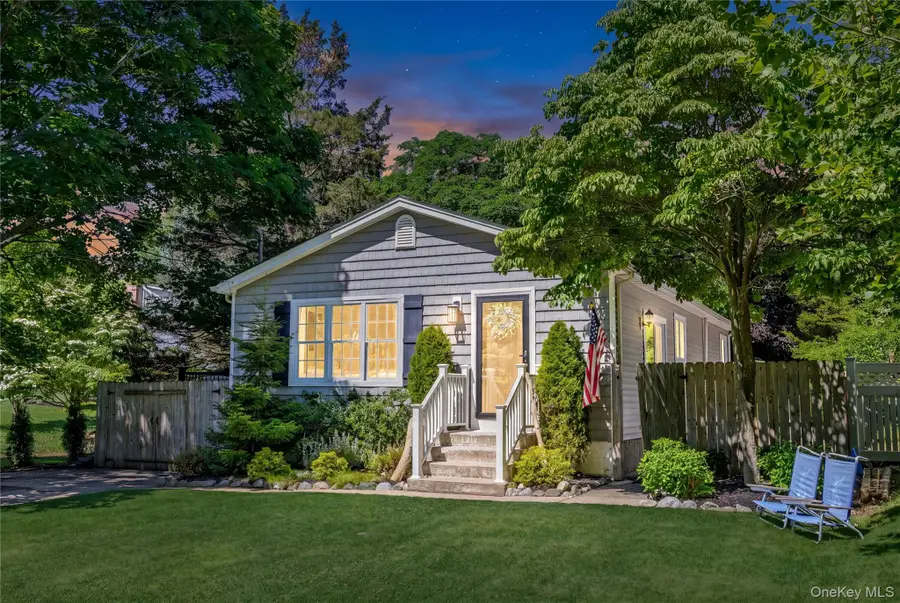 18 N Hampton Avenue, Miller Place, NY 11764 - #2