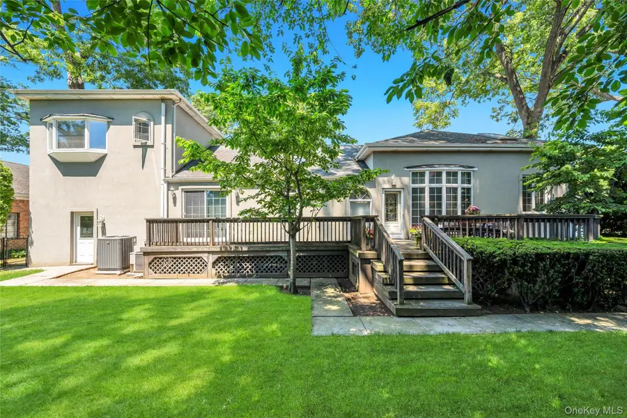 252 Cornwell Avenue, Malverne, NY 11565 - #3