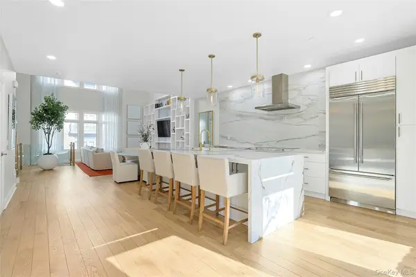 56 1st Street #L4, Pelham, NY 10803
