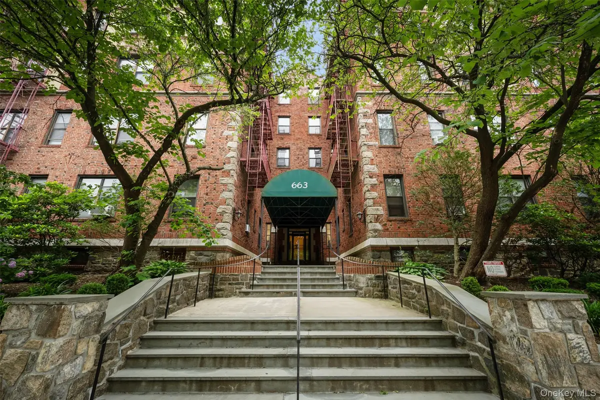 663 Locust Street #5D, Mount Vernon, NY 10552 - #1