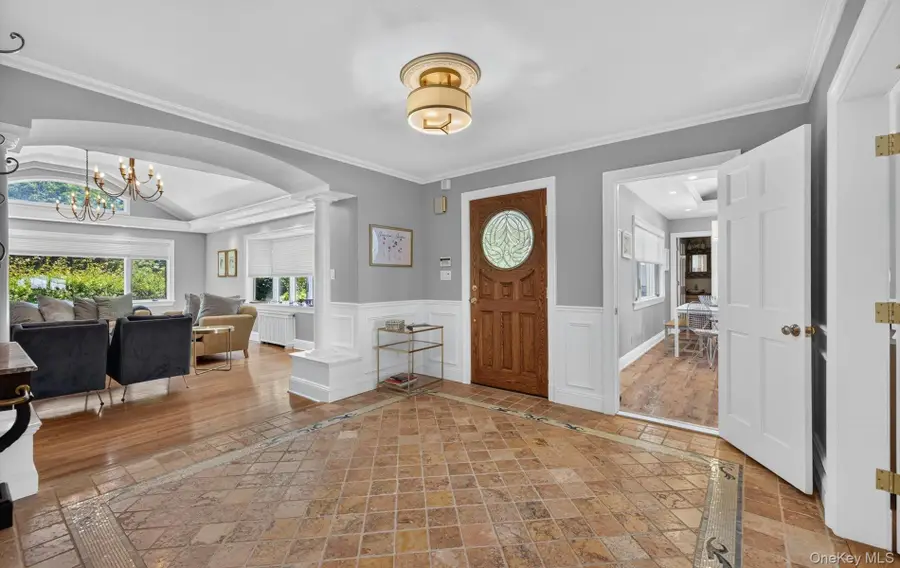 81 Lawrence Hill Road, Huntington, NY 11743 - #3