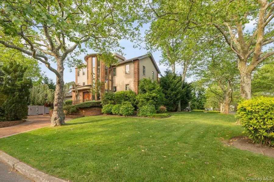 122 Lawrence Avenue, Lawrence, NY 11559 - #3