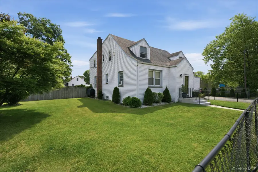 145 Calebs Path, Brentwood, NY 11717 - #2
