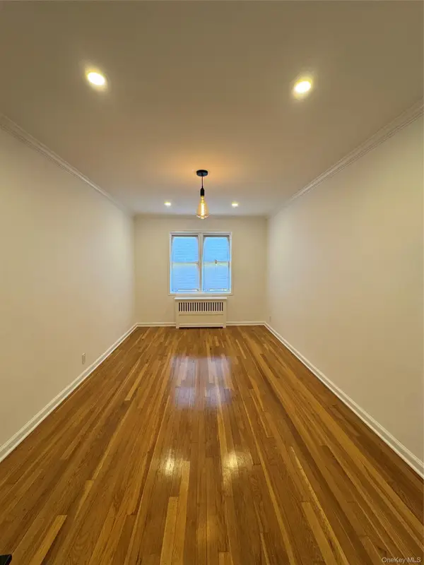 137 Smith #A4, Freeport, NY 11520