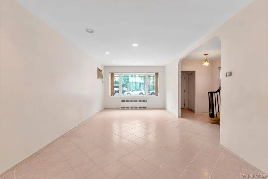 141-03 Hoover Avenue, Briarwood, NY 11435 - #2
