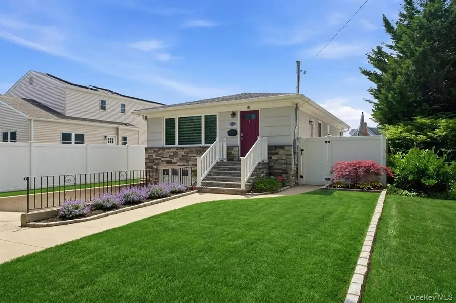10 S Merrick Road, Massapequa, NY 11758 - #2