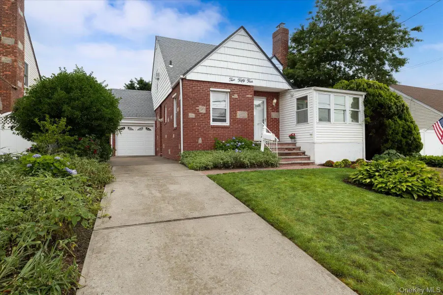 254 Merrifield Avenue, Oceanside, NY 11572 - #2