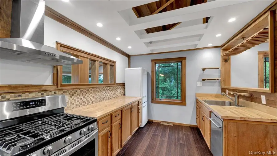 6 Deer Trail N, Greenwood Lake, NY 10925 - #3