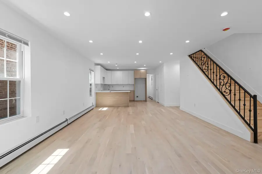 13764 Westgate Street, Springfield Gardens, NY 11413 - #3