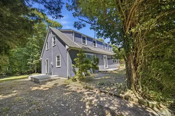 458 N Magee Street, Southampton, NY 11968 - #2