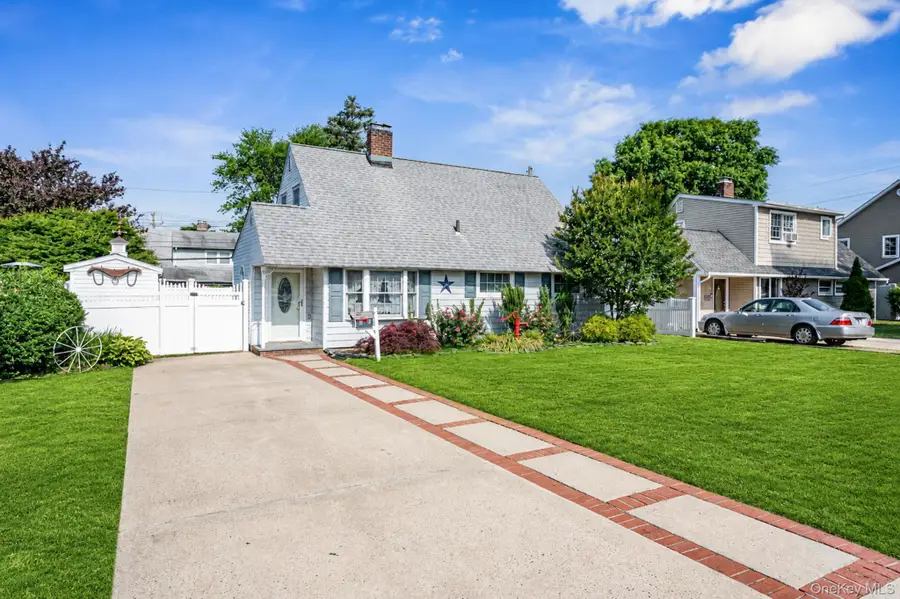 10 Flock Lane, Levittown, NY 11756 - #2