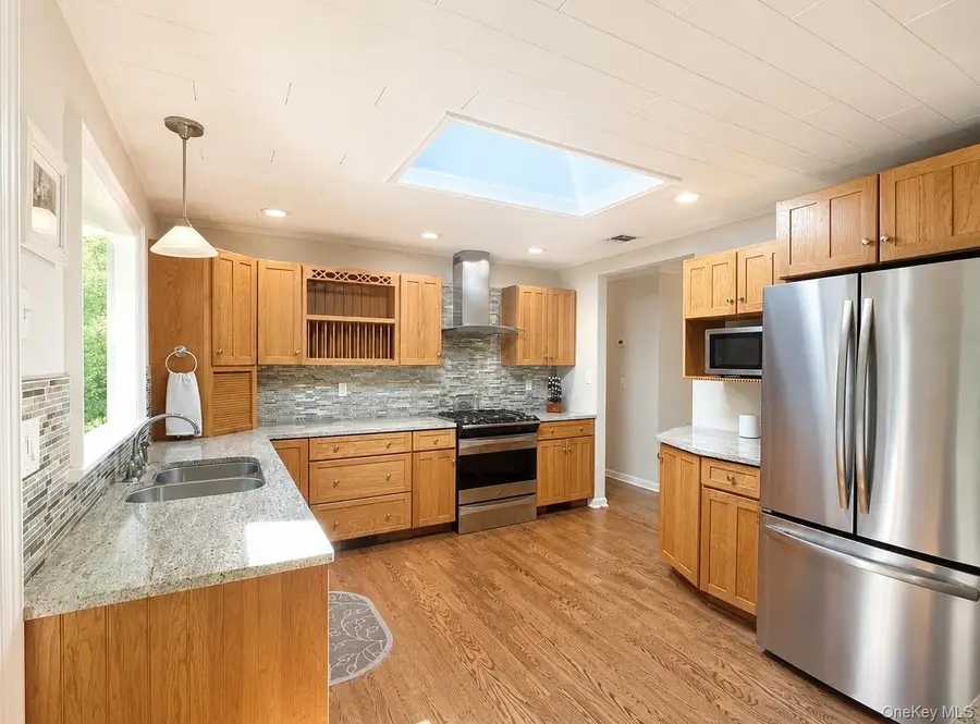 201 Miller Place Road, Miller Place, NY 11764 - #2