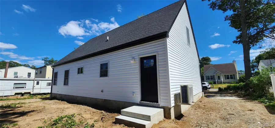 NC 15 Robinson Drive, Shirley, NY 11967 - #2