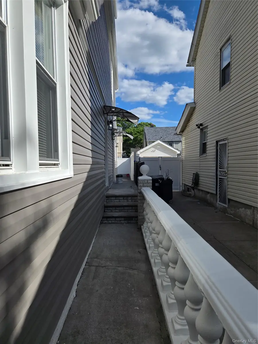 194-44 112th Road, Saint Albans, NY 11412 - #3