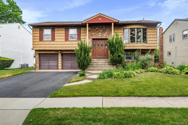 Address Withheld By Seller, North Woodmere, NY 11581