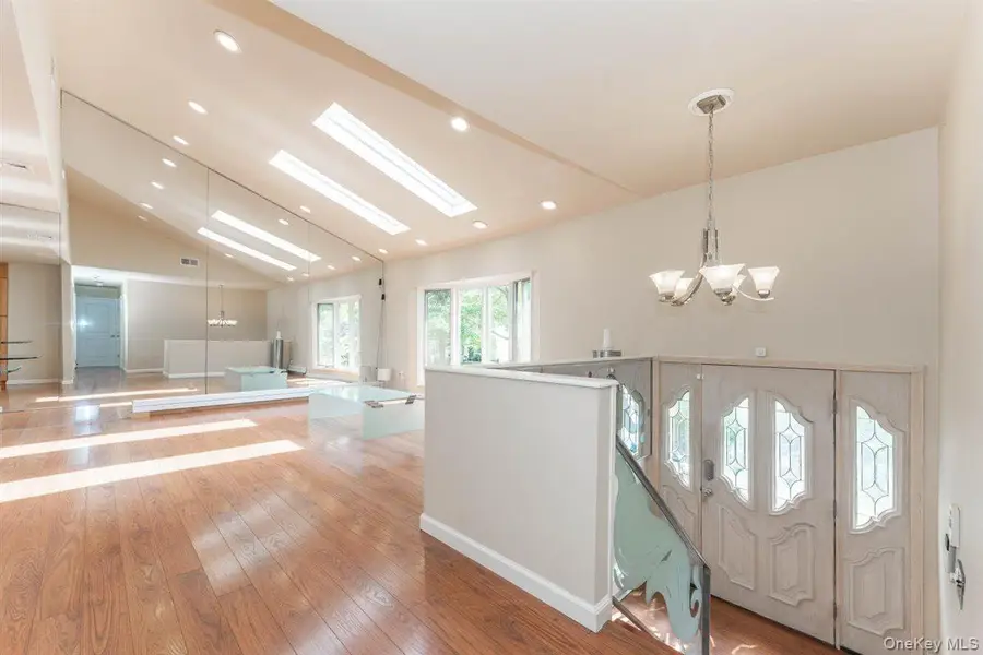 Address Withheld By Seller, Valley Stream, NY 11581 - #2