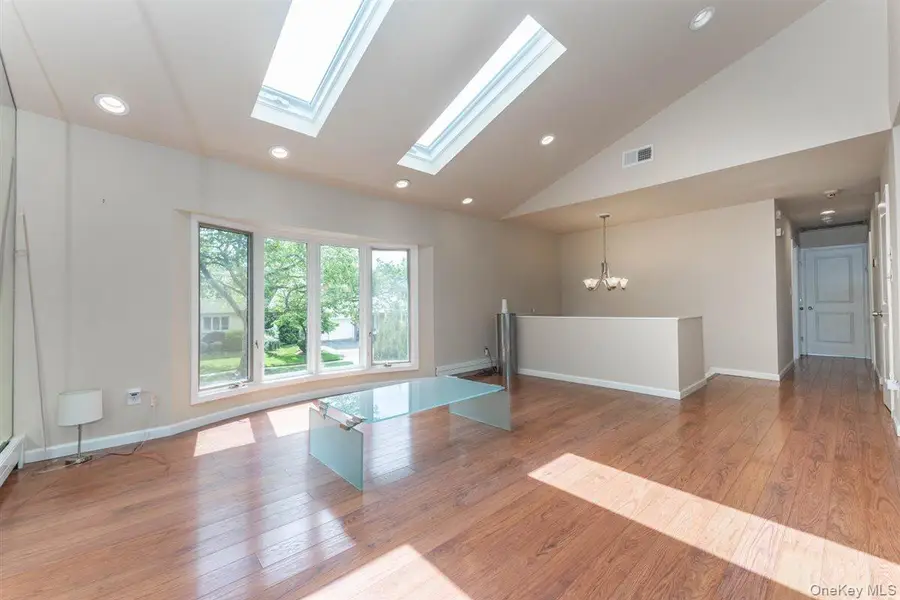 Address Withheld By Seller, Valley Stream, NY 11581 - #3