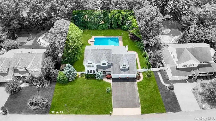 6 Hancock Court, South Setauket, NY 11720 - #3