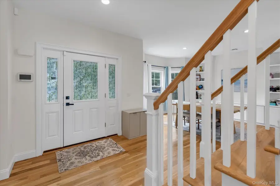 135 Elizabeth Way, Ridge, NY 11961 - #2