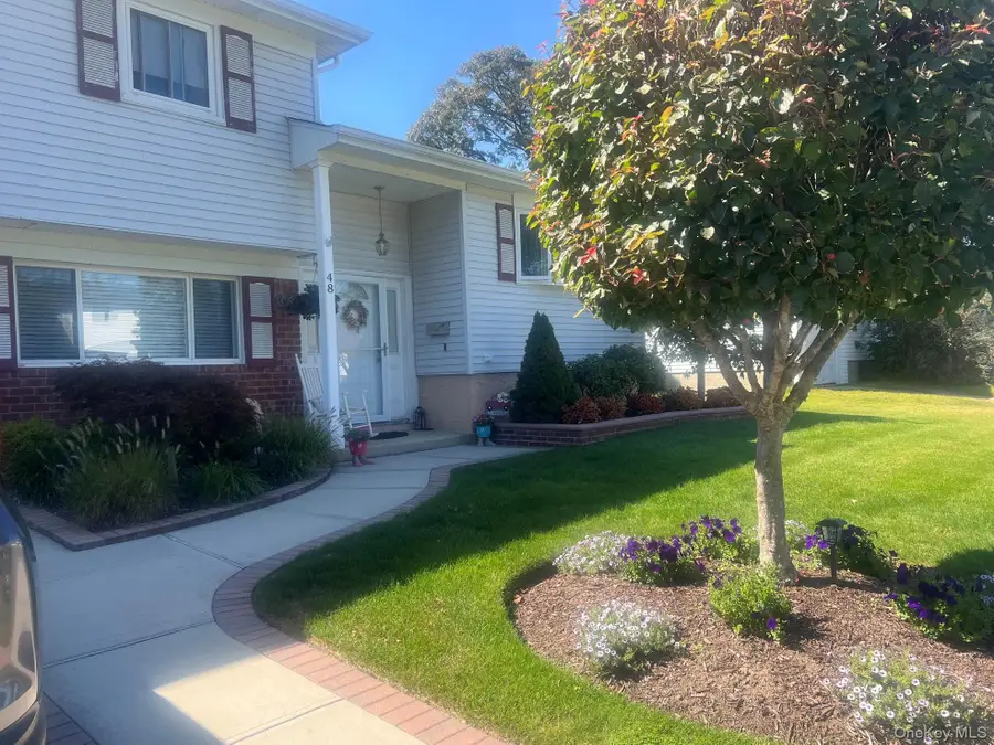 48 W 20th Street, Deer Park, NY 11729 - #2