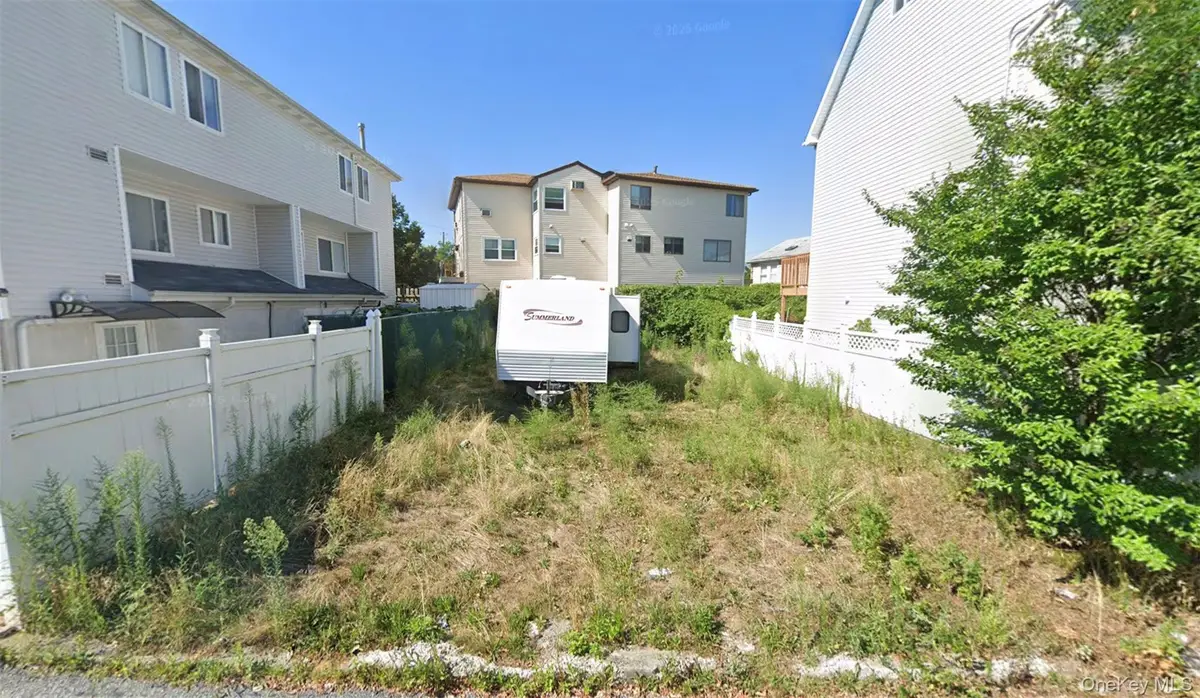 8 Iroquois Street, Staten Island, NY 10305 - #1