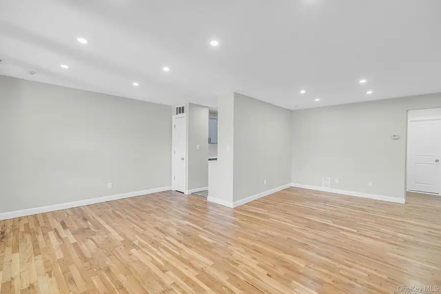 97 Artist Lake Drive, Middle Island, NY 11953 - #3