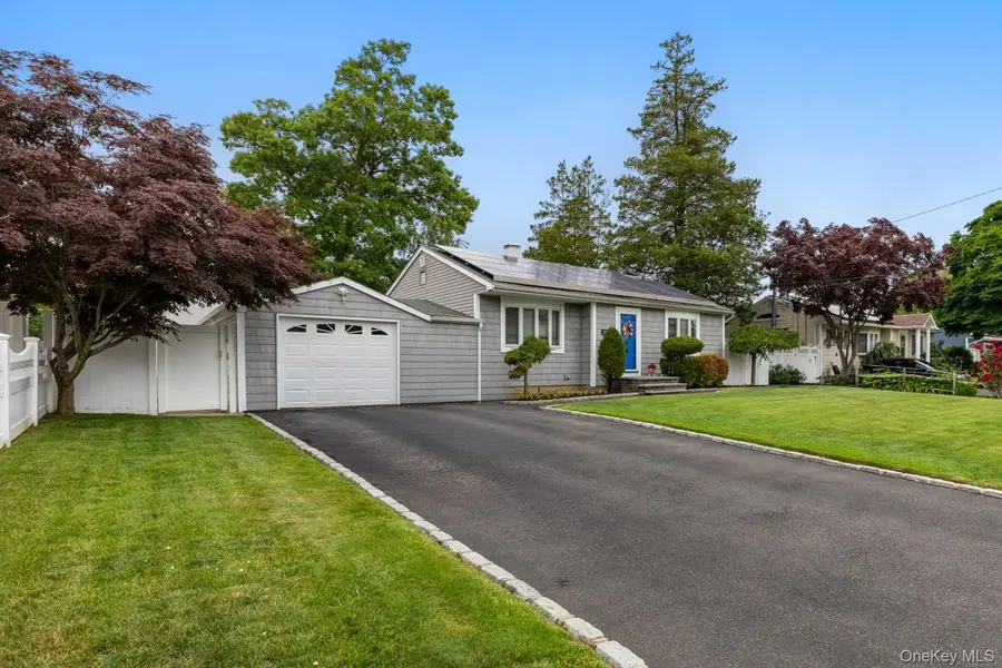 1032 Thompson Drive, Bay Shore, NY 11706 - #2