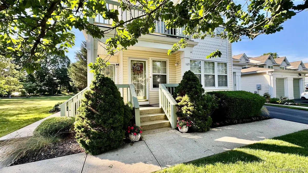 169 Captains Way, Port Jefferson Station, NY 11776 - #1