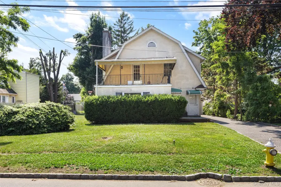 20 Spruce Street, Great Neck, NY 11021 - #2