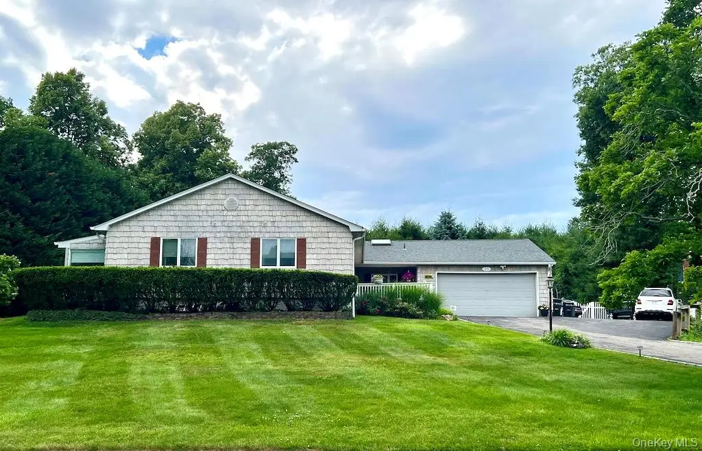 28 View Road, East Setauket, NY 11733 - #1