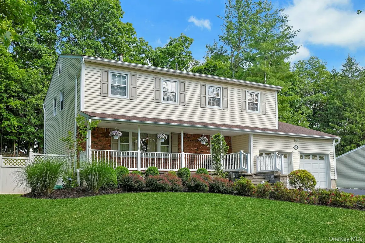 32 Sandstone Trail, New City, NY 10956 - #1