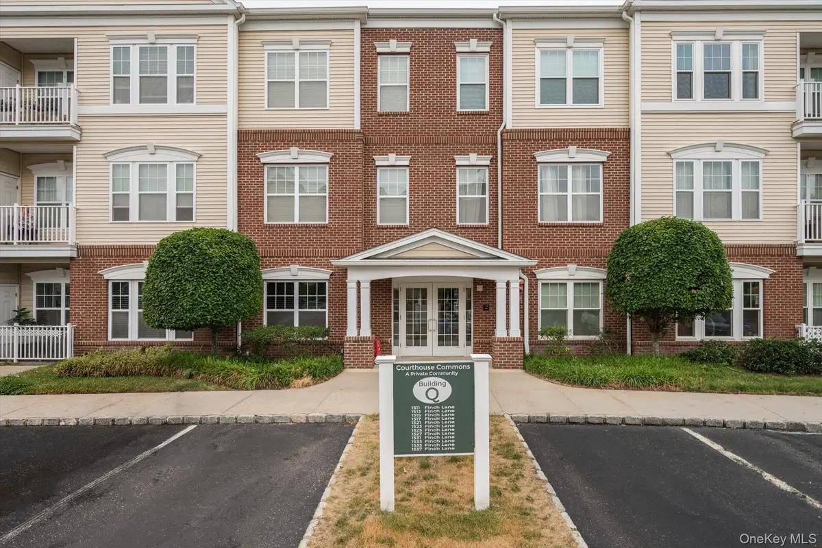 1525 Finch Lane #1525, Central Islip, NY 11722 - #1
