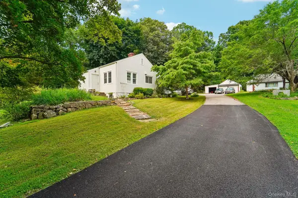 77 Baron De Hirsch Road, Crompond, NY 10517