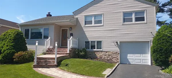 2669 Grayson Drive, East Meadow, NY 11554