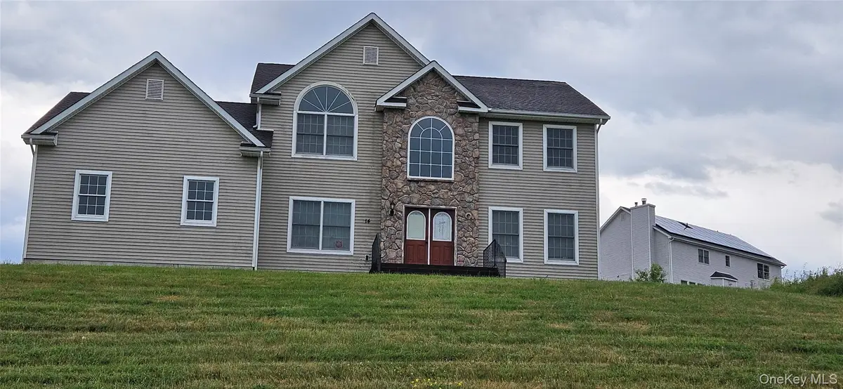 14 Trotter Lane, Rock Tavern, NY 12575 - #1
