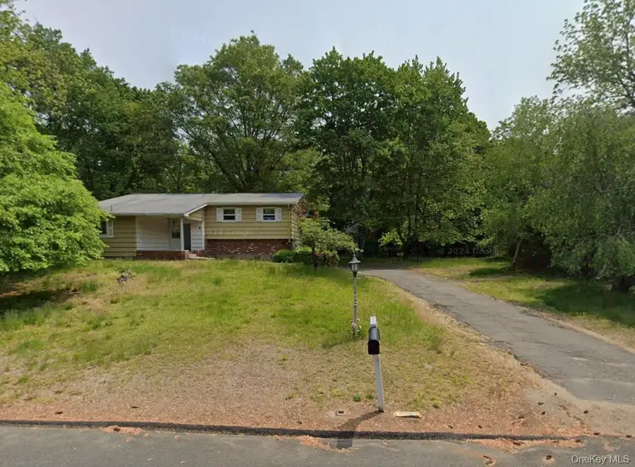 5 Flamingo Lane, Spring Valley, NY 10977 - #2