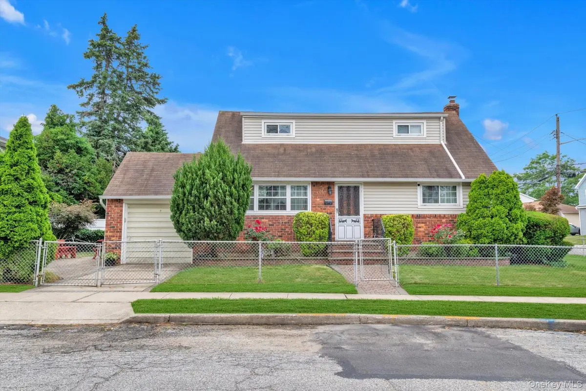 1389 B Street, Elmont, NY 11003 - #1