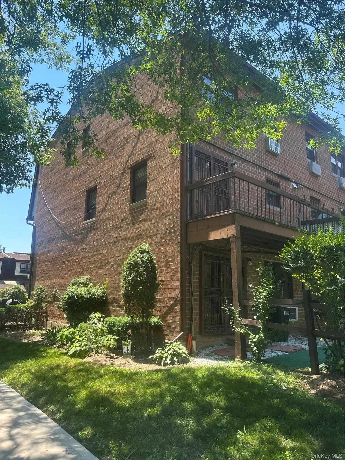 120-25 Ketch Court, College Point, NY 11356 - #1