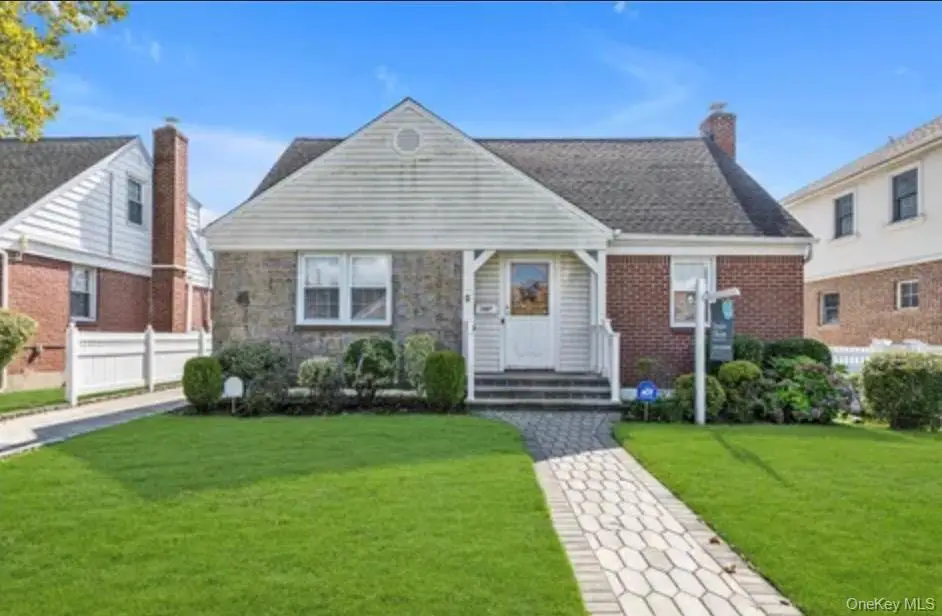 131 Primrose Drive, New Hyde Park, NY 11040 - #1