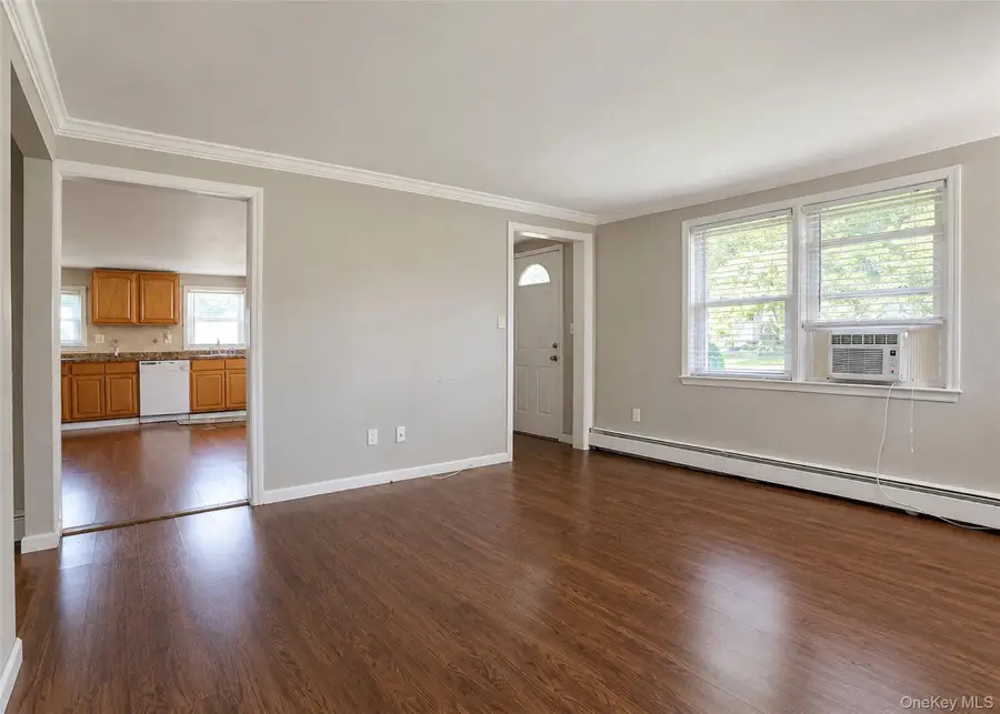 10 Midwood Place, Farmingville, NY 11738 - #3