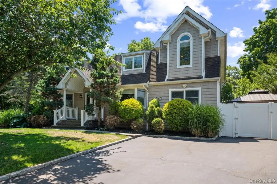 16 Brook Lane, Smithtown, NY 11787 - #2