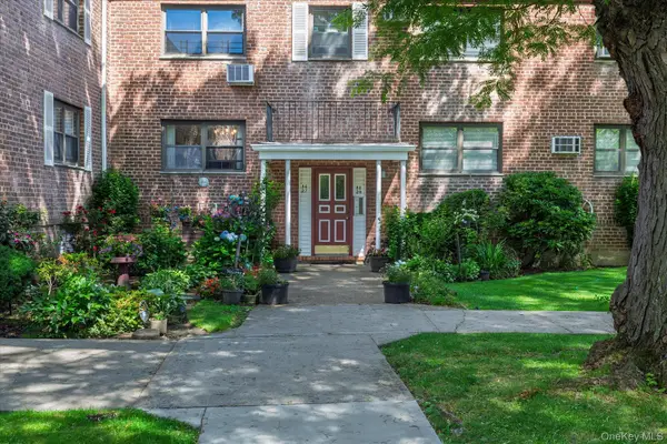 86-29 Shore Parkway #96, Howard Beach, NY 11414