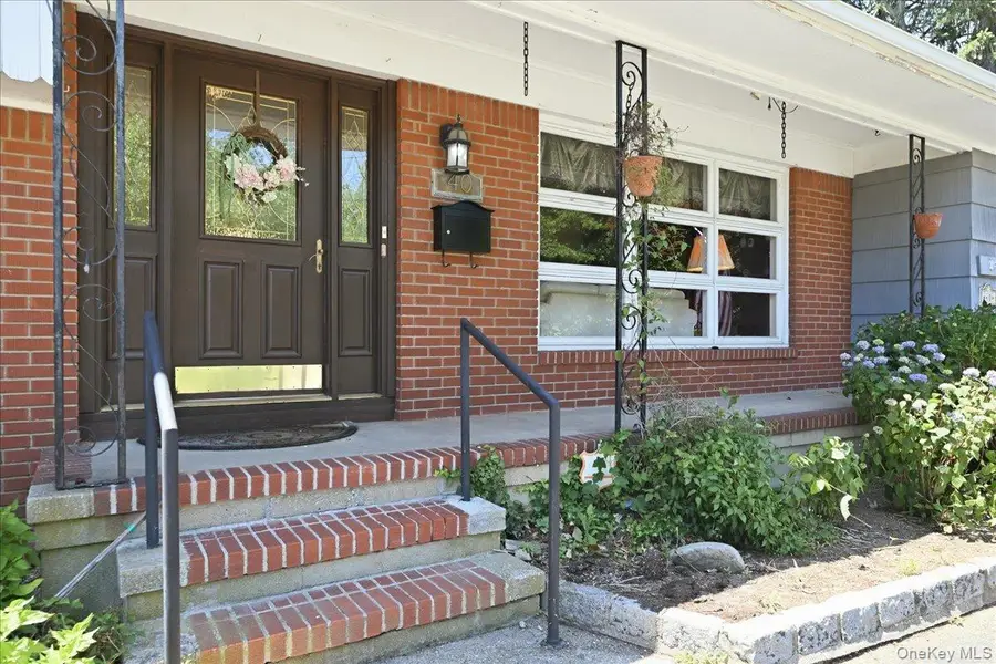 40 Bayview Avenue, Amityville, NY 11701 - #3