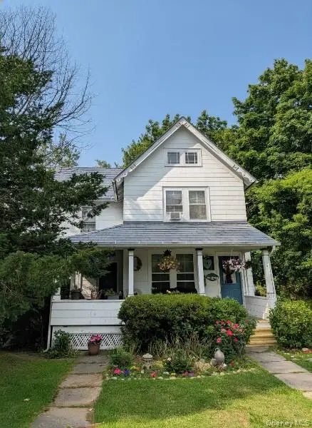 39 Burt Avenue, Northport, NY 11768