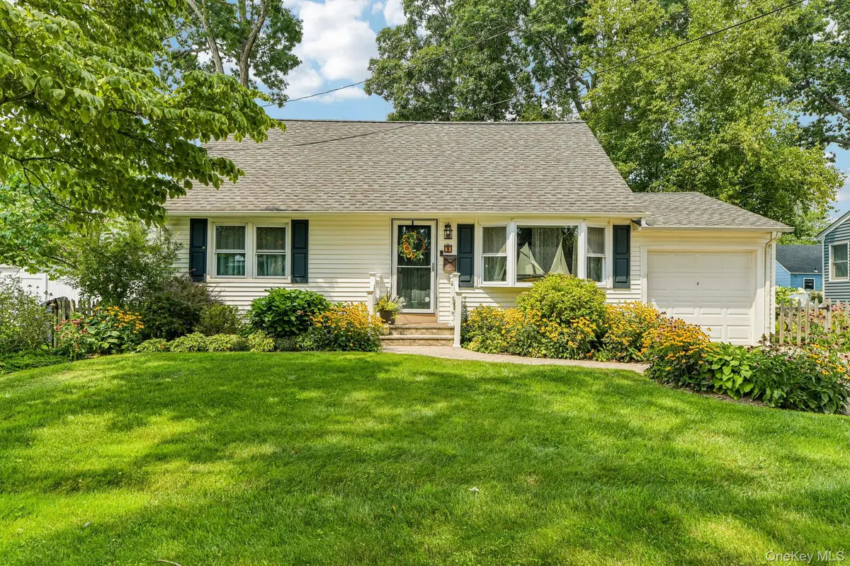 75 Hale Road, North Babylon, NY 11703 - #1