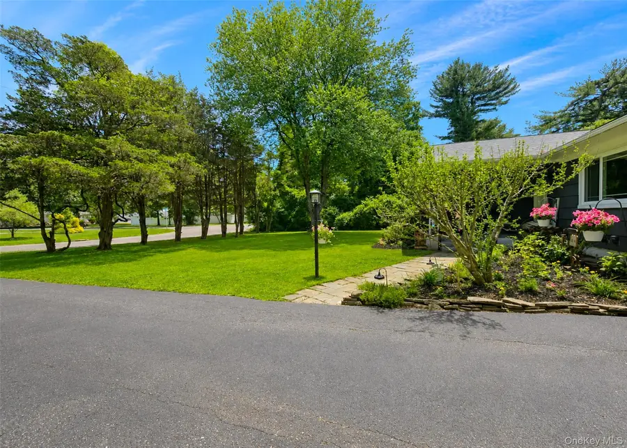 88 Westfield Road, Coram, NY 11727 - #2