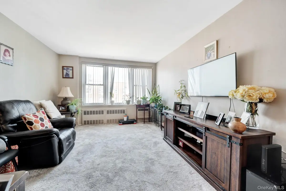 333 Bronx River Road #712, Yonkers, NY 10704 - #1