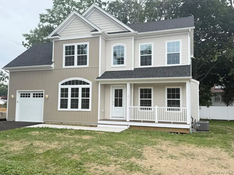 8 Gail Grace Court, Copiague, NY 11726 - #2